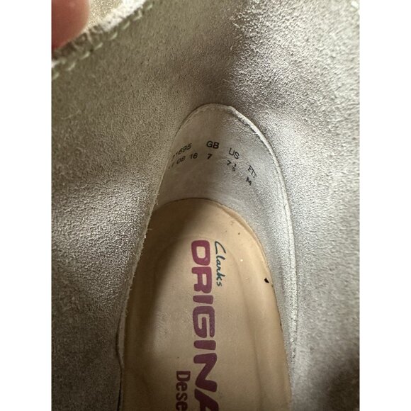 Clarks Originals Desert Boots Mens Size 7.5 Beige Sand Suede Crepe Sole Chukka - Picture 2 of 8